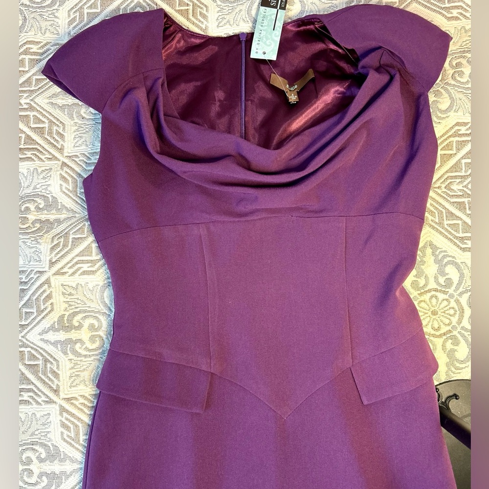 Single Deep Purple Midi Dress - Picture 4 of 4